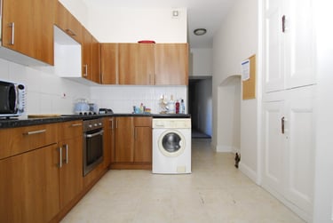 1 bed flat, 6 Lockyer Road,, Peverell, Plymouth, PL34RL - Image 1